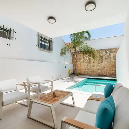 Luxury Villa, Sea View And Pool, #2026 بيت للعطل